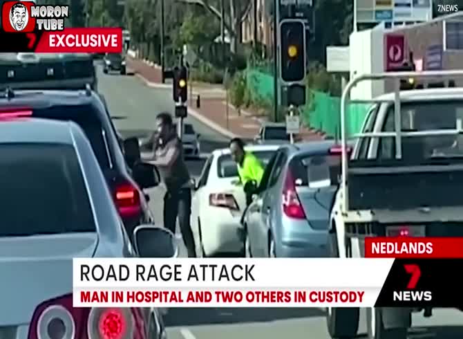 Video :A man in Perth is gravely hurt after becoming stuck between two cars due to road rage
